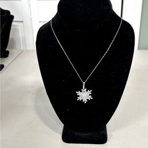 Diamond .10 carat 18” sterling silver necklace.
